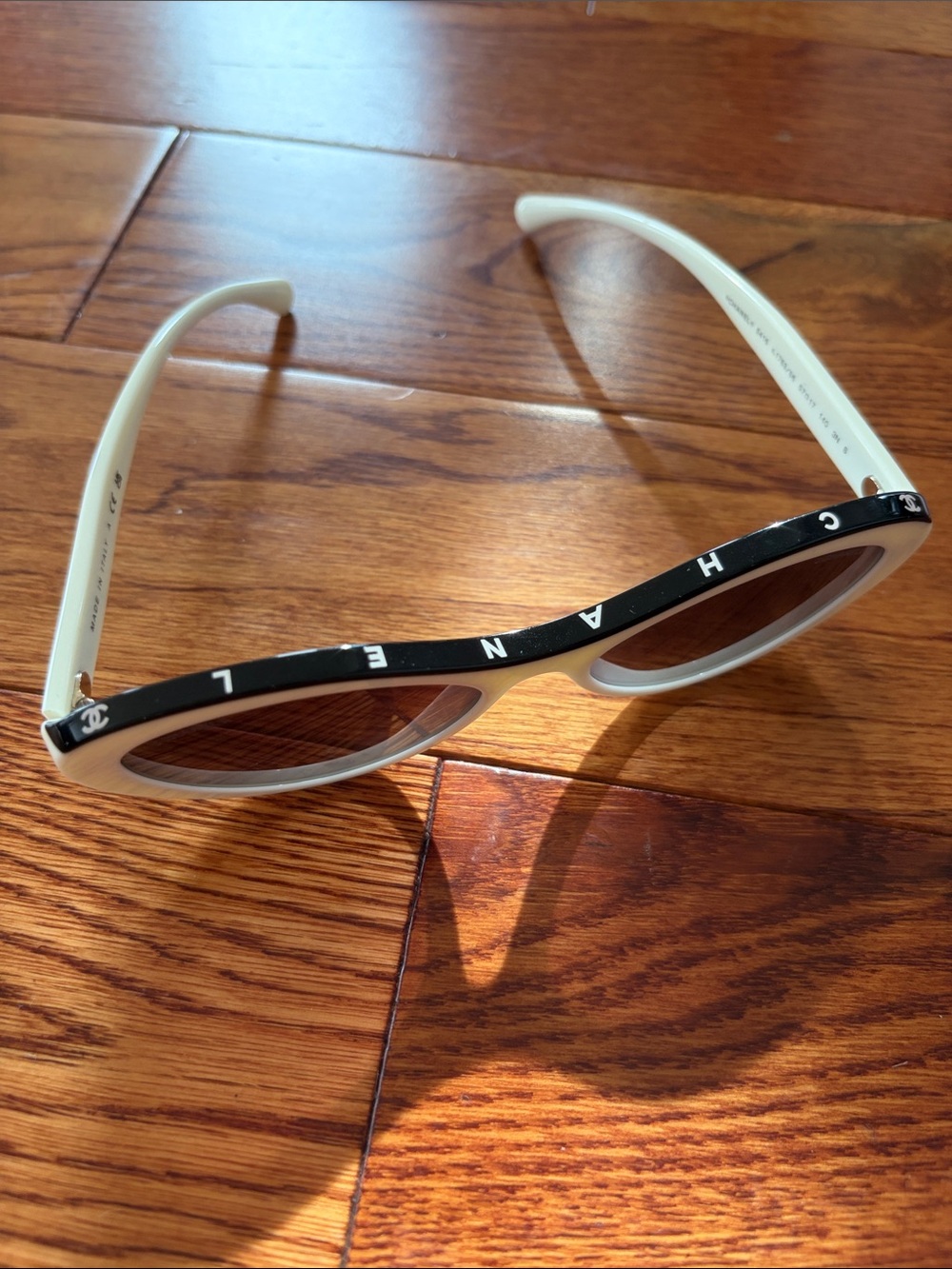 Chanel White/Black Retro Oval Women's Sunglasses - Picture 2 of 7